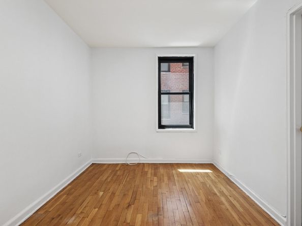 139-15 83 Ave 219, Briarwood NY 11435