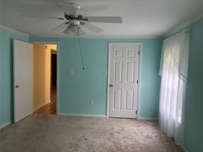 1407 Middle Road 22, Calverton NY 11933