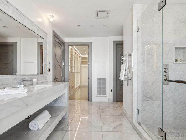 5 Renaissance Square PH41G, White Plains NY 10601