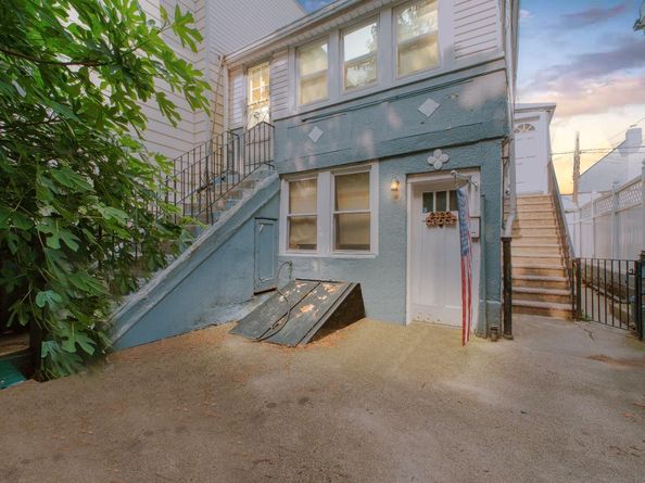 2123 W 9th Street, Brooklyn NY 11223
