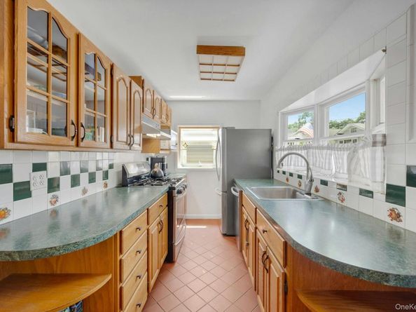 48 B Edgewater Park B, Bronx NY 10465