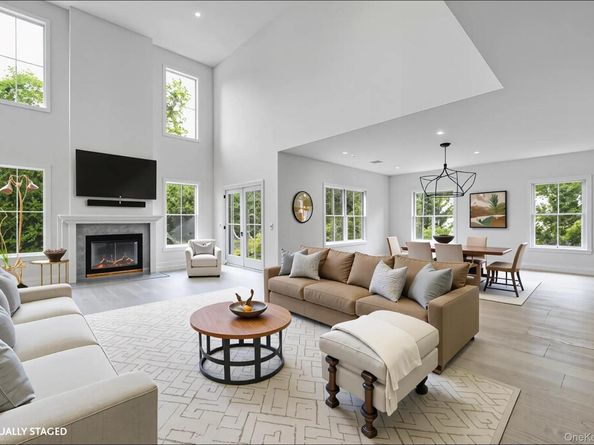 9 Kings Lane, Southampton NY 11968