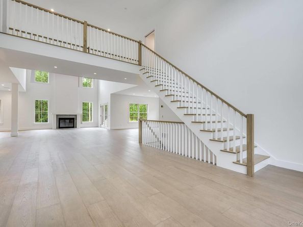 9 Kings Lane, Southampton NY 11968