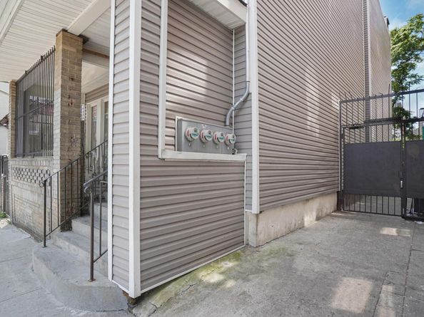 32 North Street, Bronx NY 10468