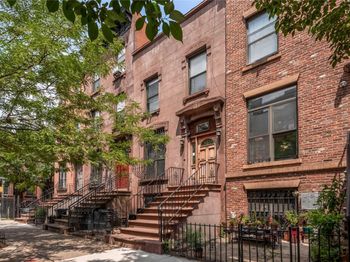 69 Monroe Street