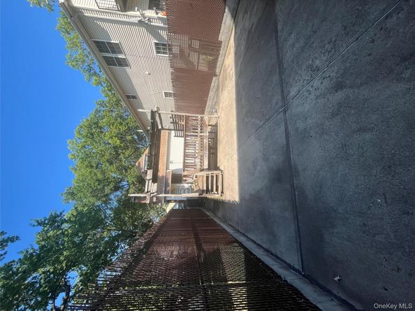 2201 Palmer Avenue, Bronx NY 10475