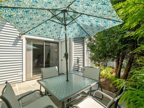54 Tennis Court Lane 54, Mohegan Lake NY 10547