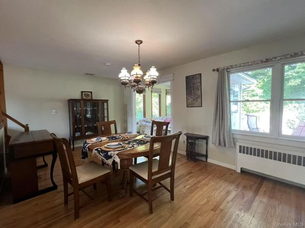 216 Glenwood Lane, Port Jefferson NY 11777