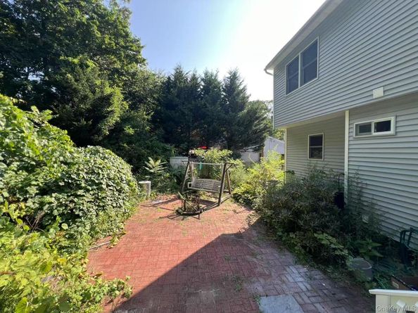 216 Glenwood Lane, Port Jefferson NY 11777
