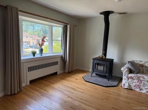 216 Glenwood Lane, Port Jefferson NY 11777