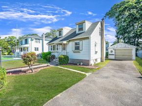 220 S Clinton Avenue, Lindenhurst NY 11757