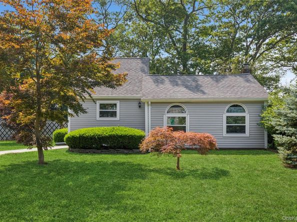 236B German Boulevard, Yaphank NY 11980