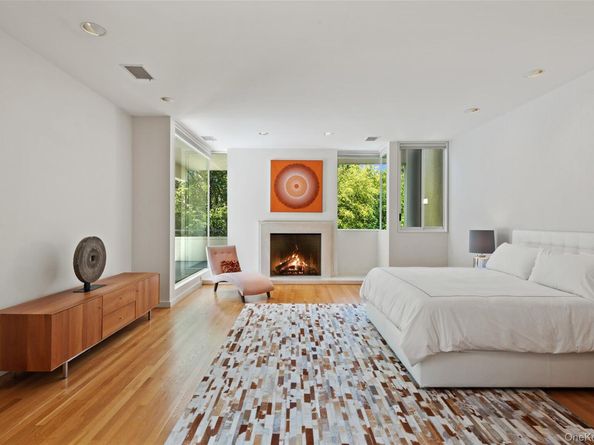 25 Col Sheldon Lane, Pound Ridge NY 10576