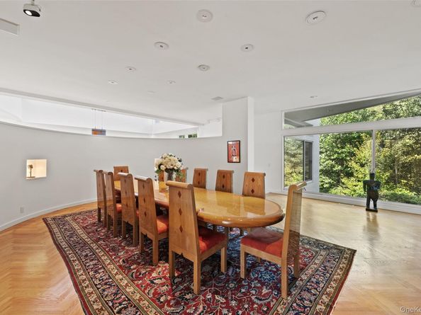25 Col Sheldon Lane, Pound Ridge NY 10576