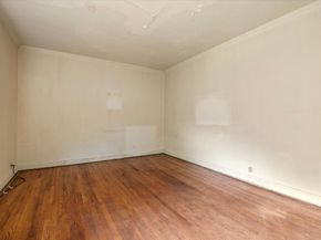 7916 19th Road 2, East Elmhurst NY 11370