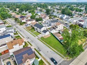 63 Cumberland Place, Valley Stream NY 11580