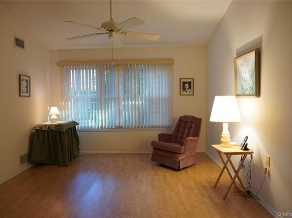 12 Baldwin Court, Ridge NY 11961