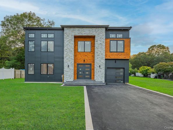 26 Tremont Avenue, Patchogue NY 11772