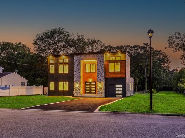 26 Tremont Avenue, Patchogue NY 11772