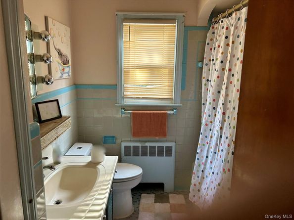 274 Hawkins Avenue, Ronkonkoma NY 11779