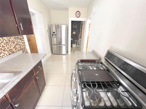 81 Autumn Avenue, Brooklyn NY 11208