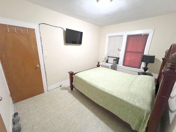 81 Autumn Avenue, Brooklyn NY 11208