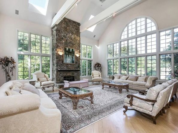 2 High Point Terrace, Scarsdale NY 10583