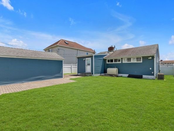 62 Grant Street, Freeport NY 11520