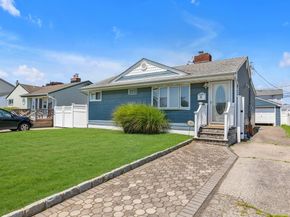 62 Grant Street, Freeport NY 11520