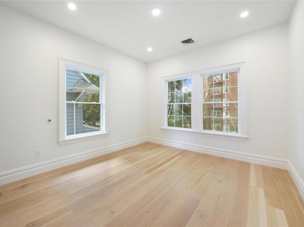 467 Stratford Road, Brooklyn NY 11218