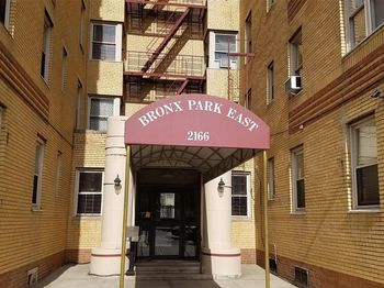 2166 Bronx Park East Street