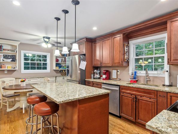 43 Westcliff Drive, Mount Sinai NY 11766