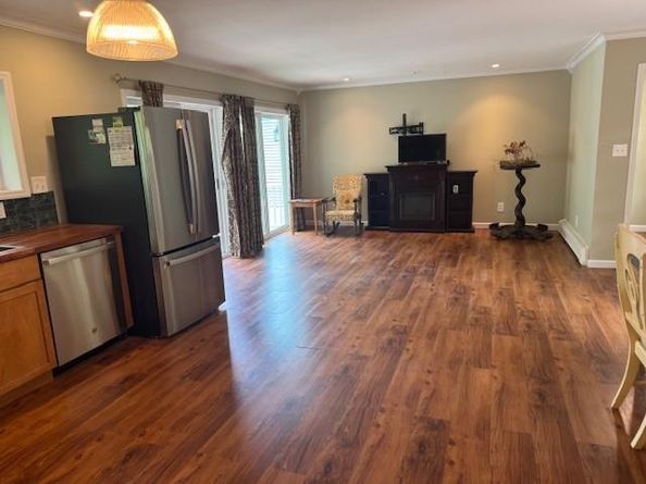 5 Franklin Road, Sound Beach NY 11789