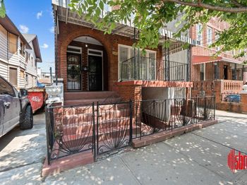 255 E 55th Street