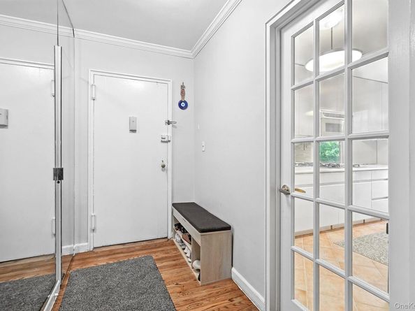 3 Bryant Crescent 1B, White Plains NY 10605