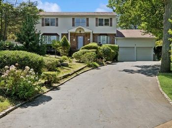 8 Cedar Place
