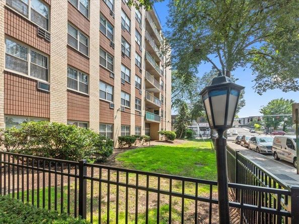 11 Park Avenue 3X, Mount Vernon NY 10550
