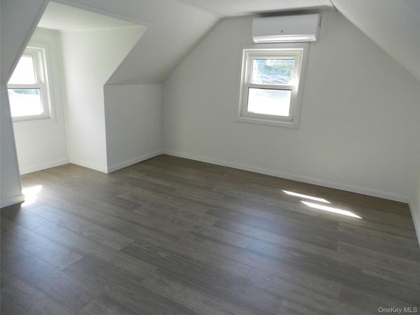 39 W 3rd Street, Patchogue NY 11772