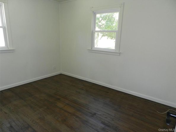 39 W 3rd Street, Patchogue NY 11772