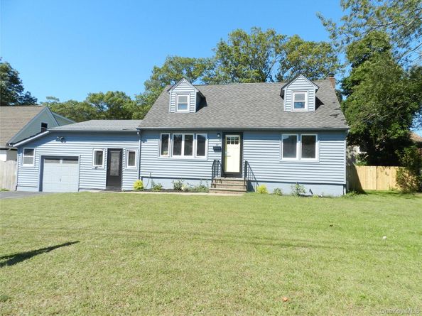 39 W 3rd Street, Patchogue NY 11772