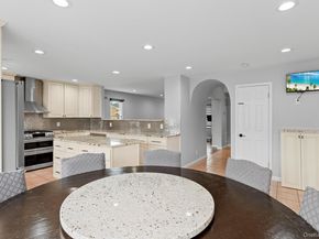 458 Mineola Avenue, Carle Place NY 11514