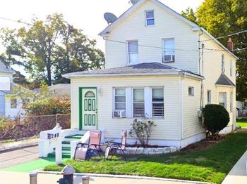 122-48 Benton Street