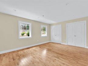 118-22 201 St, Saint Albans NY 11412