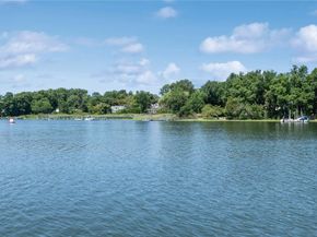 18 Cedar Lane, Setauket NY 11733
