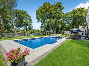 18 Cedar Lane, Setauket NY 11733