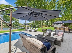 18 Cedar Lane, Setauket NY 11733