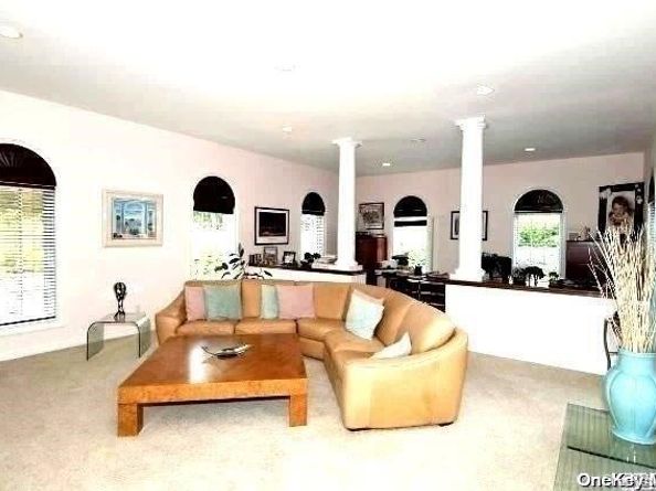 9 Kate Court, East Quogue NY 11942