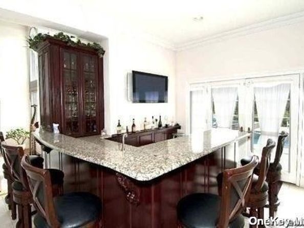 9 Kate Court, East Quogue NY 11942