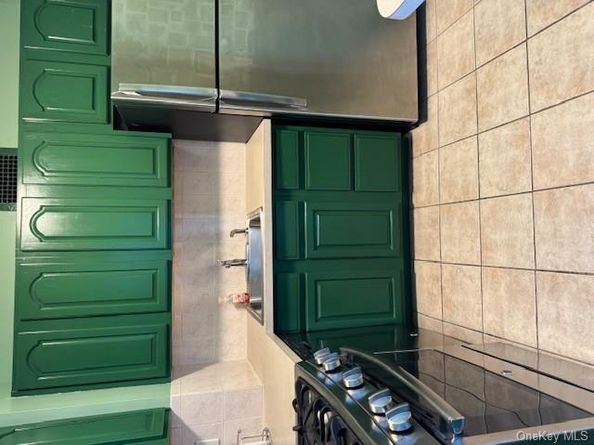 61-20 Grand Central Parkway A1104, Forest Hills NY 11375