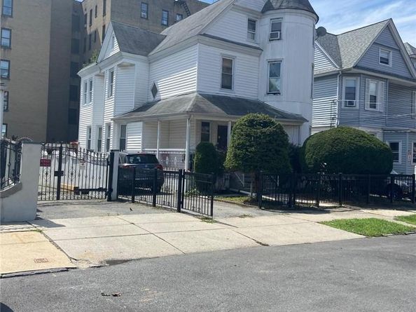 38 CARROLL Street, Yonkers NY 10705
